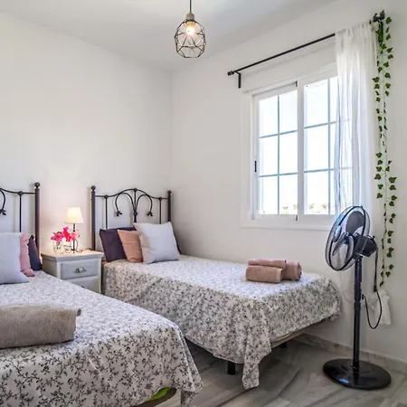 Σπίτι διακοπών Cozy In With Kitchen *