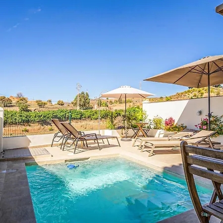 Vakantiehuis Cozy In With Kitchen Nerja